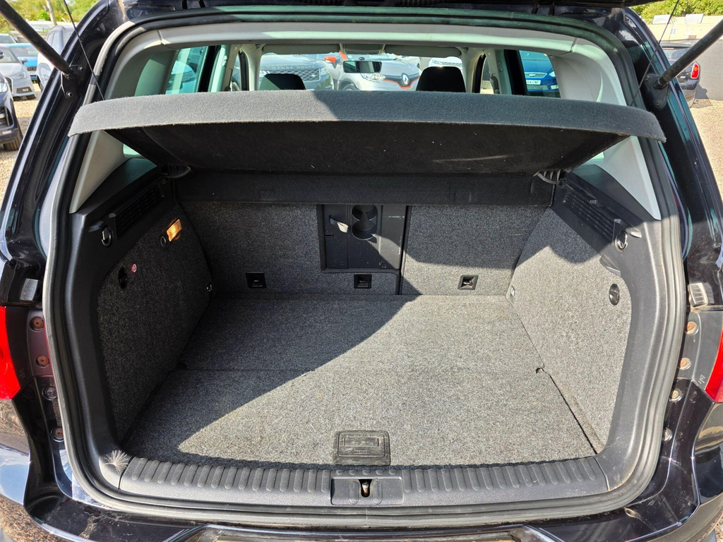 Volkswagen Tiguan S Blue #17