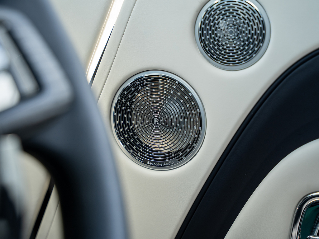 Rolls-Royce Spectre 430Kw 102Kwh YK26XPJ Black #24