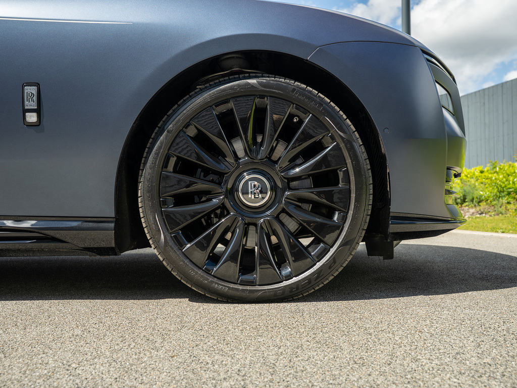 Rolls-Royce Spectre 430Kw 102Kwh YK26XPJ Black #30