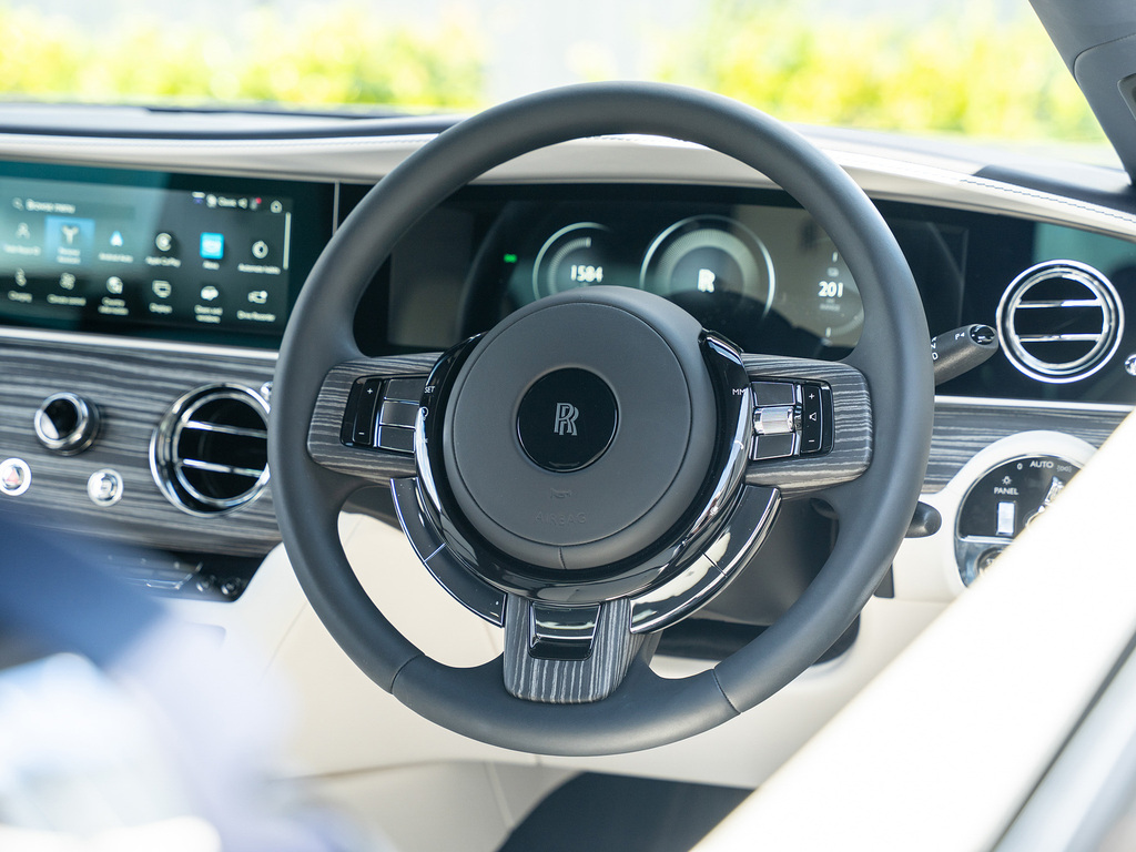 Rolls-Royce Spectre 430Kw 102Kwh YK26XPJ Black #15