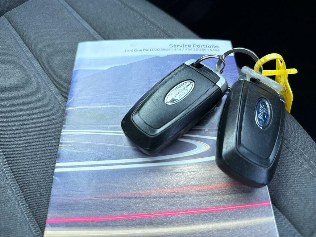 Ford Tourneo Connect Connect 1.5 Ecoblue 120 Titanium Powershift Black #44