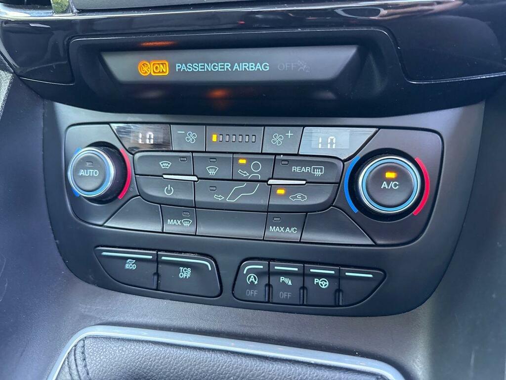 Ford Tourneo Connect Connect 1.5 Ecoblue 120 Titanium Powershift Black #35