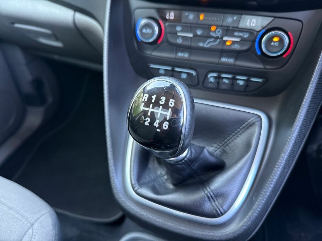 Ford Tourneo Connect Connect 1.5 Ecoblue 120 Titanium Powershift Black #34