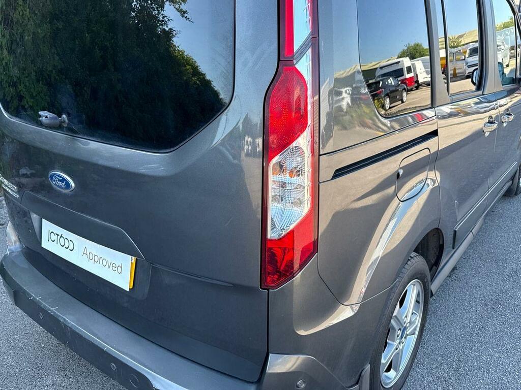 Ford Tourneo Connect Connect 1.5 Ecoblue 120 Titanium Powershift Black #18