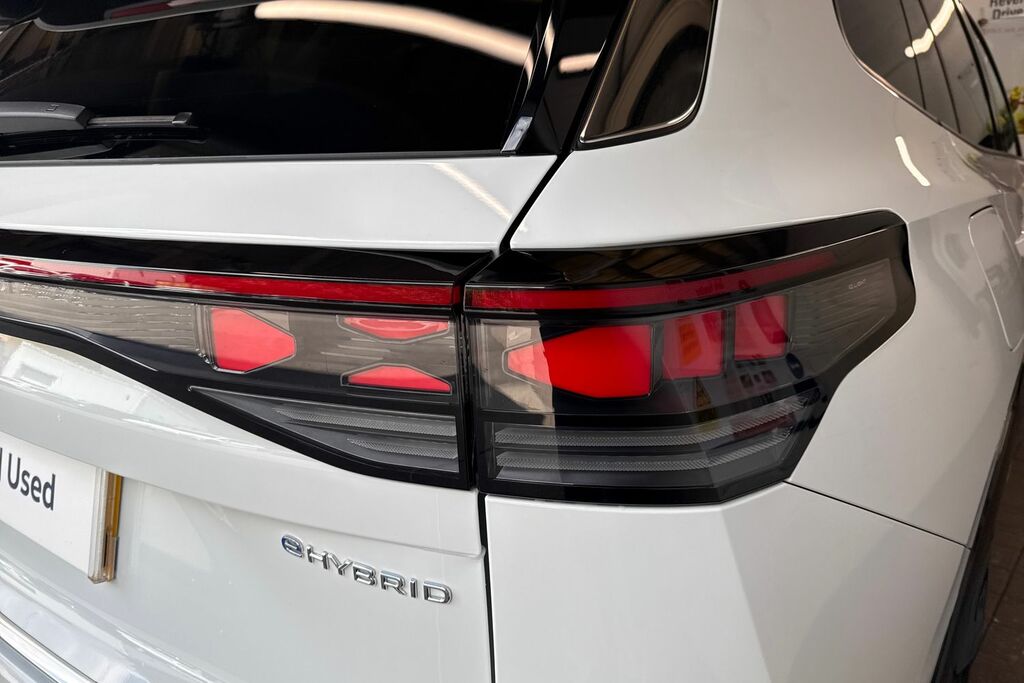 Volkswagen Tayron 1.5 Tsi Ehybrid R-line Edition Dsg6 White #18