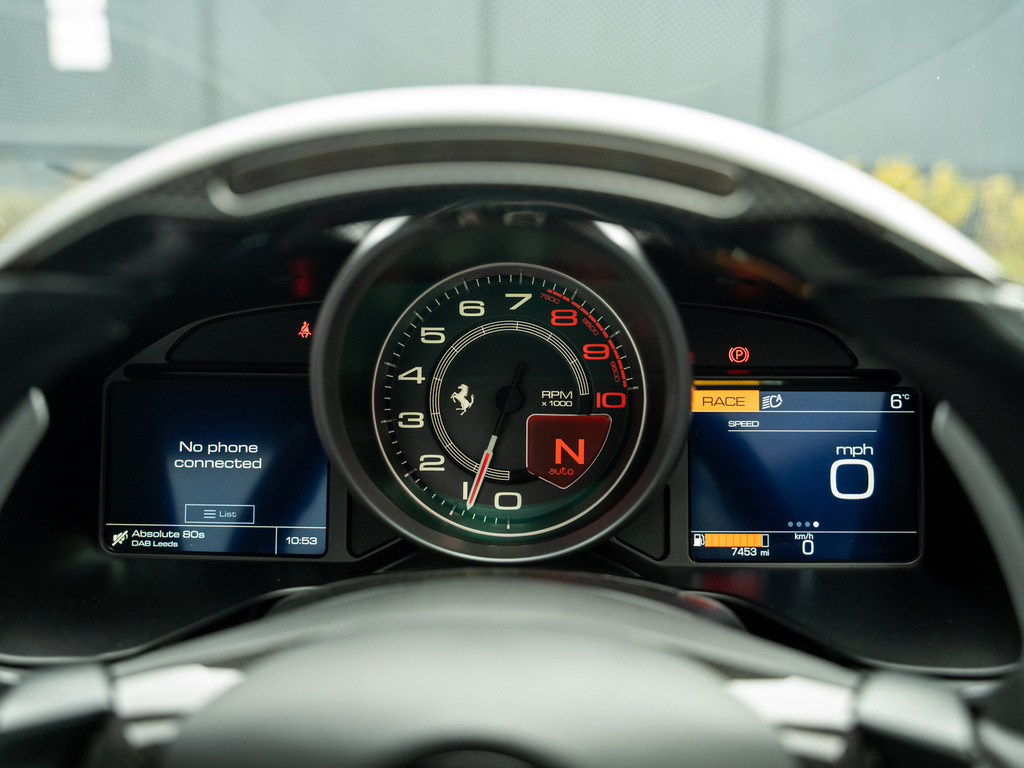 Ferrari Portofino M #12