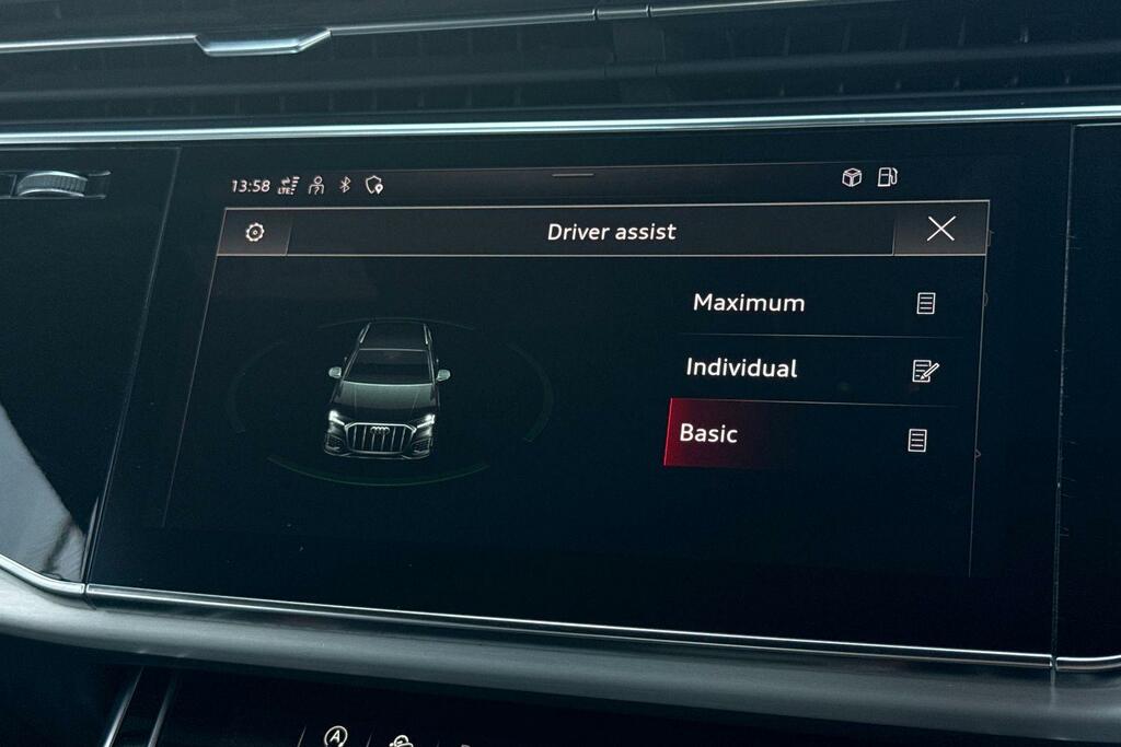 Audi SQ7 4L Vorsprung White #33