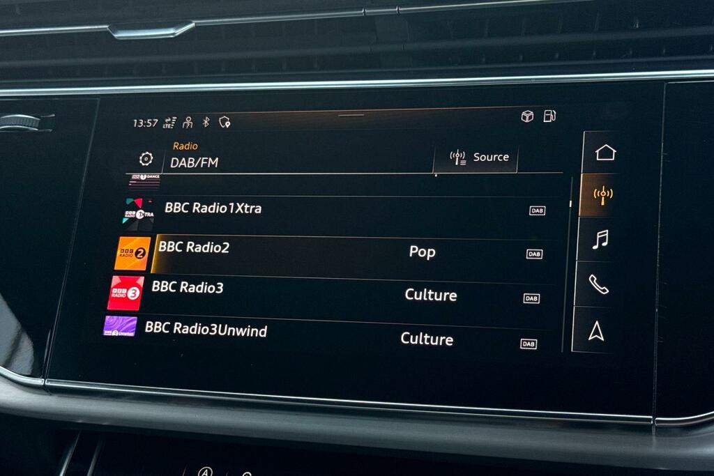 Audi SQ7 4L Vorsprung White #38