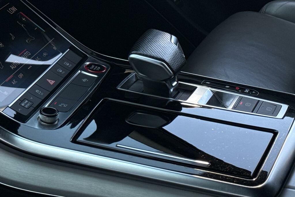 Audi SQ7 4L Vorsprung White #43