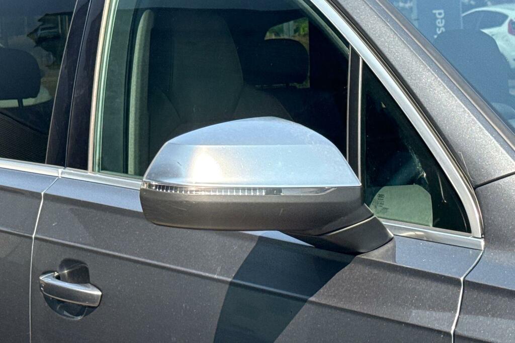 Audi SQ7 4L Vorsprung White #20
