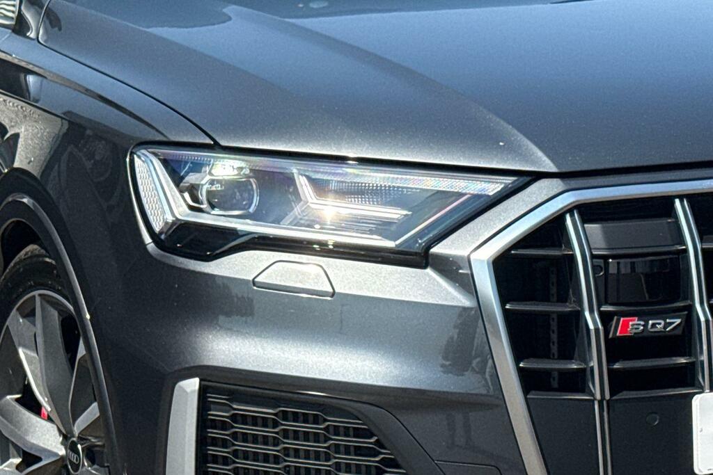 Audi SQ7 4L Vorsprung White #19