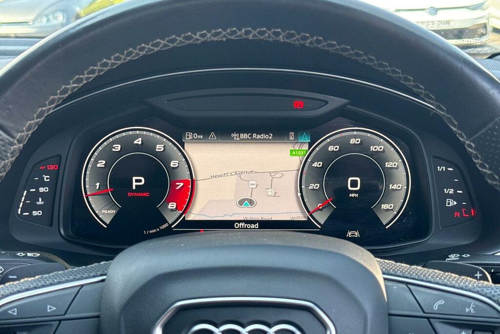 Audi SQ7 4L Vorsprung White #36