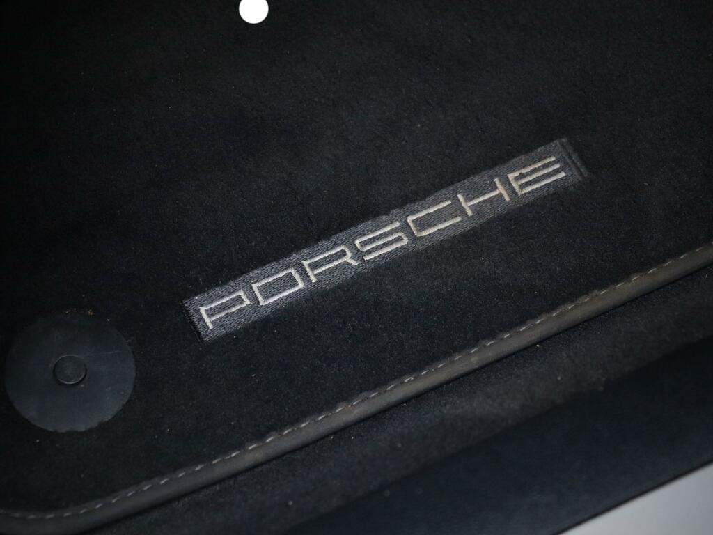 Porsche Panamera Panamera 4 E-hybrid Sport Turismo Platinum Edition Red #30