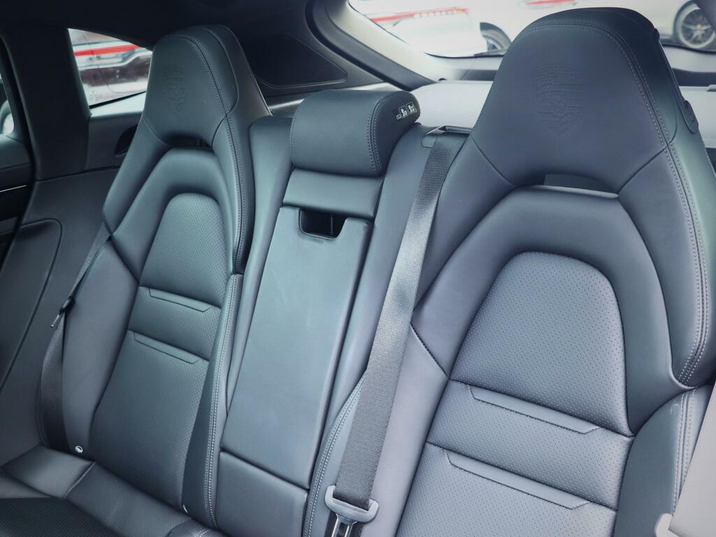 Porsche Panamera Panamera 4 E-hybrid Sport Turismo Platinum Edition Red #39