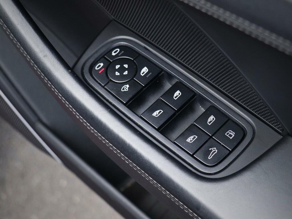 Porsche Panamera Panamera 4 E-hybrid Sport Turismo Platinum Edition Red #31