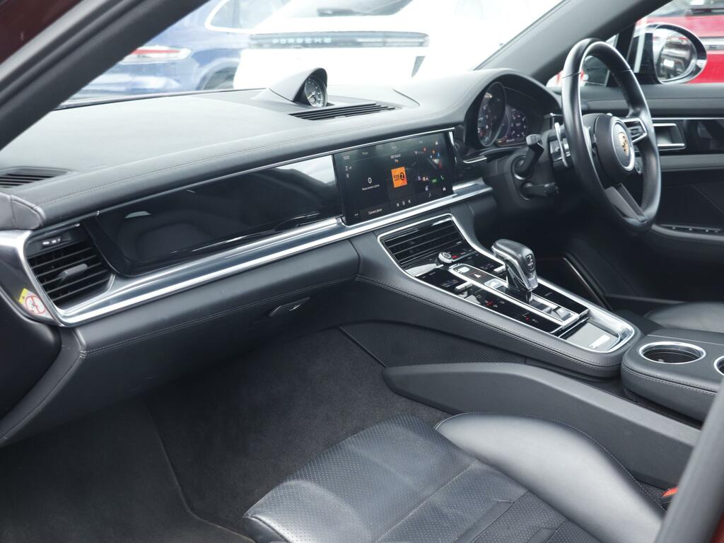 Porsche Panamera Panamera 4 E-hybrid Sport Turismo Platinum Edition Red #41