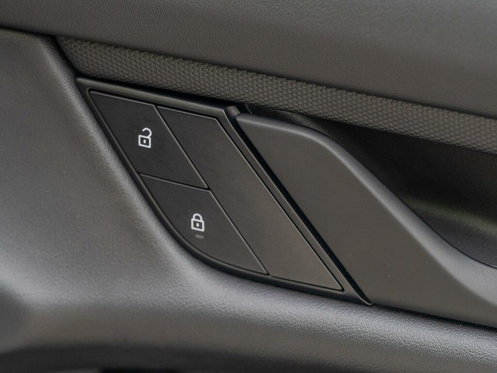 Porsche Taycan 350Kw 93Kwh Rwd Grey #24