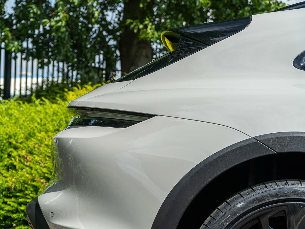 Porsche Taycan 350Kw 93Kwh Rwd Grey #37