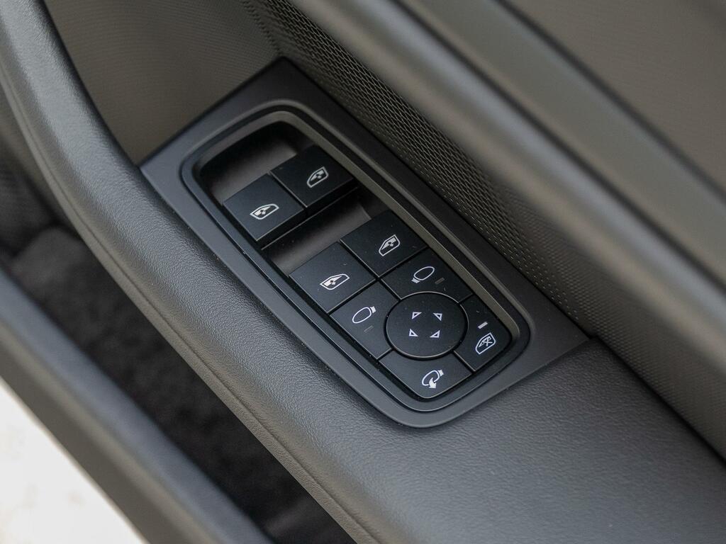 Porsche Taycan 350Kw 93Kwh Rwd Grey #30