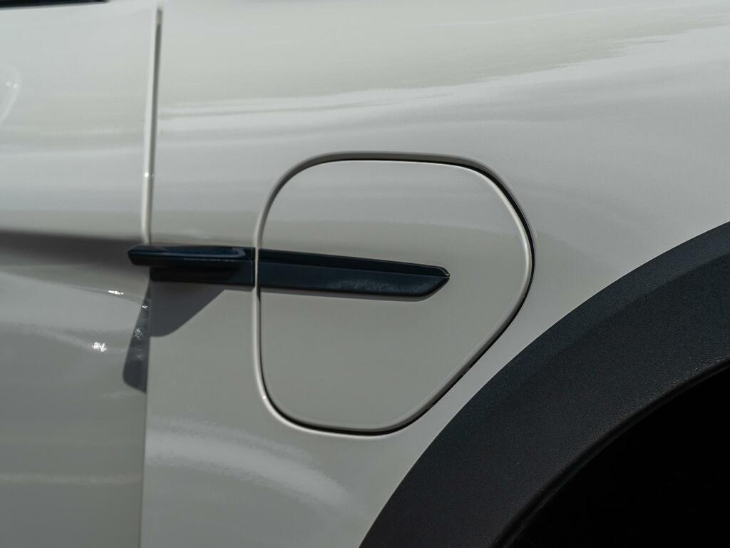 Porsche Taycan 350Kw 93Kwh Rwd Grey #33