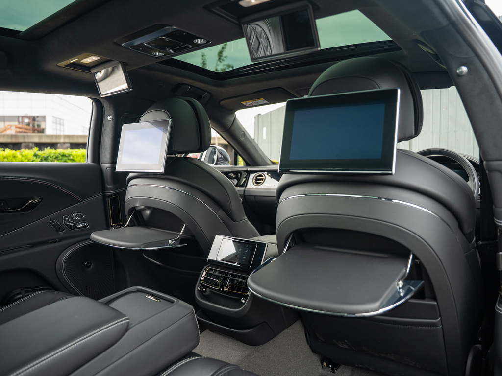 Bentley Flying Spur Mulliner Blue #24