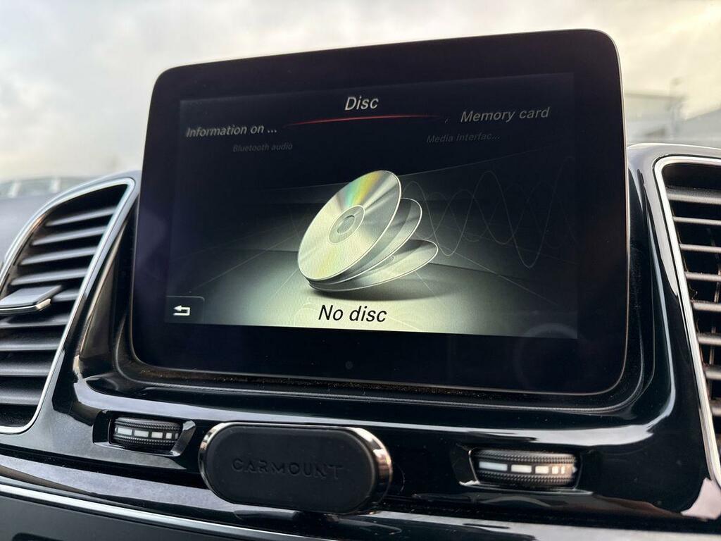 Mercedes-Benz GLE Class 3.0 Gle350d V6 Amg Line Premium G-tronic 4Matic White #39