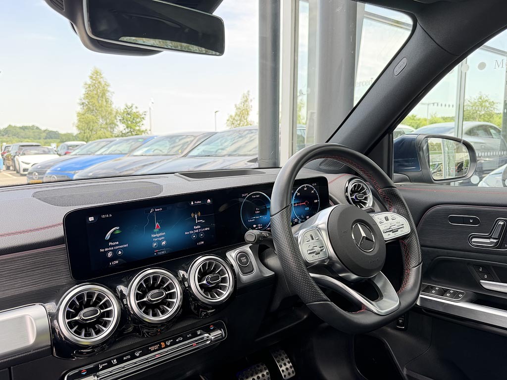 Mercedes-Benz EQB Eqb 300 66.5Kwh Amg Line Premium Suv Electri Black #47