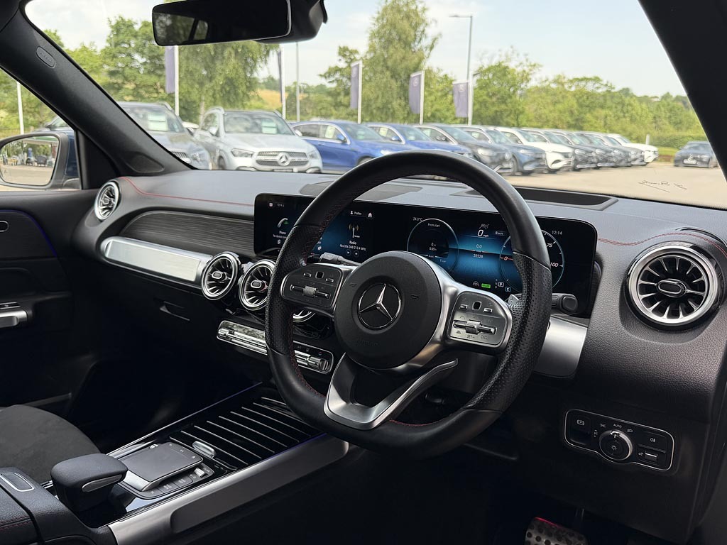 Mercedes-Benz EQB Eqb 300 66.5Kwh Amg Line Premium Suv Electri Black #43