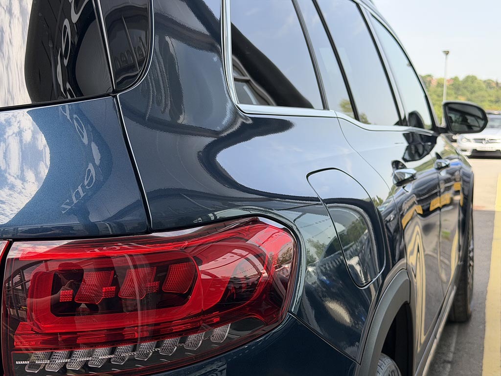 Mercedes-Benz EQB Eqb 300 66.5Kwh Amg Line Premium Suv Electri Black #19