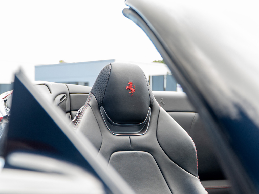 Ferrari Portofino #14