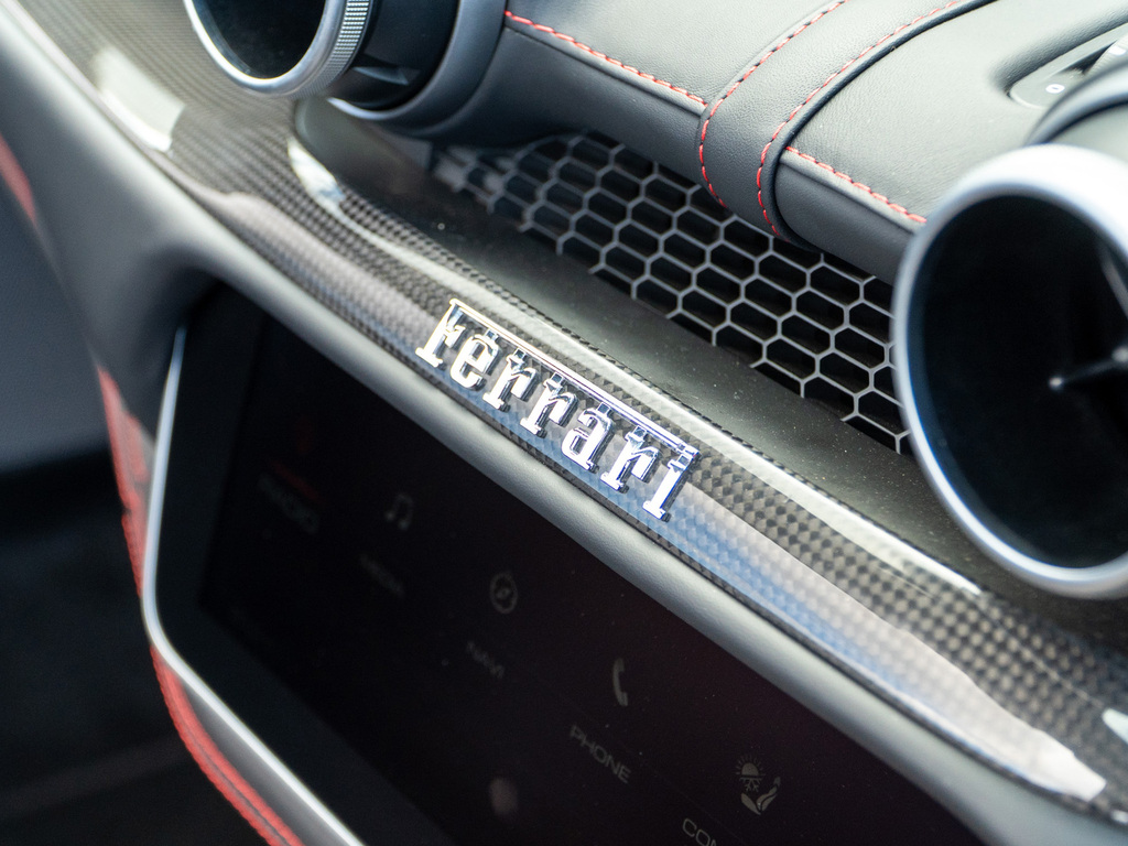 Ferrari Portofino #19