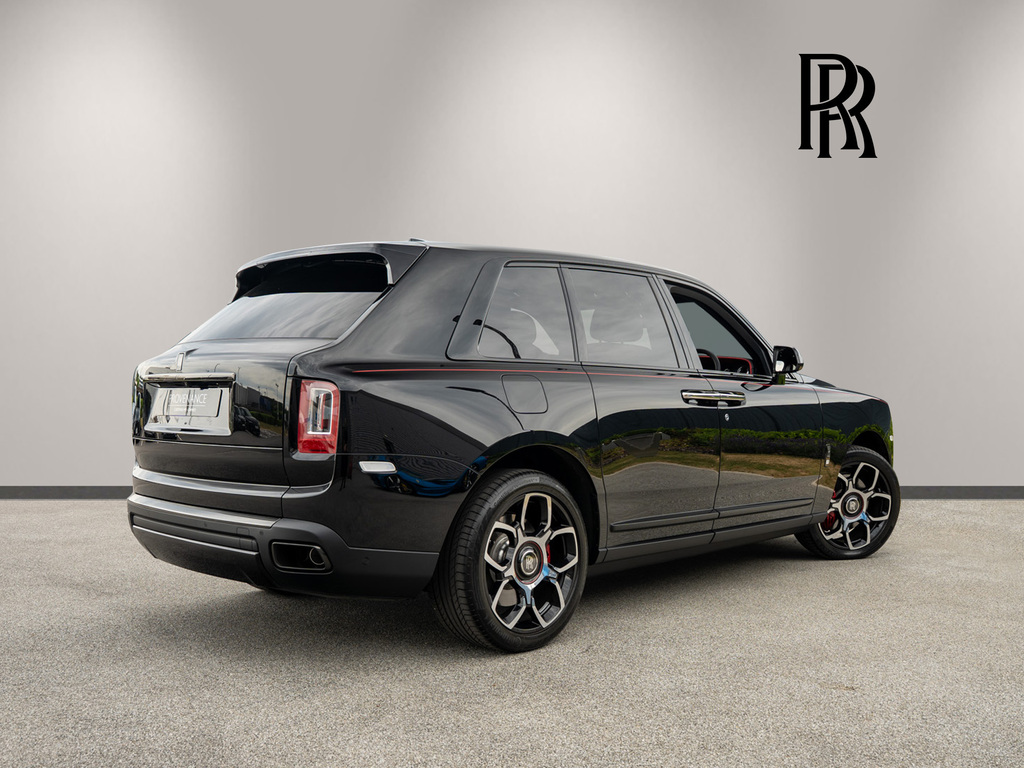 Rolls-Royce Cullinan 6.75 V12 Black Badge Suv 4Wd Euro Silver #2