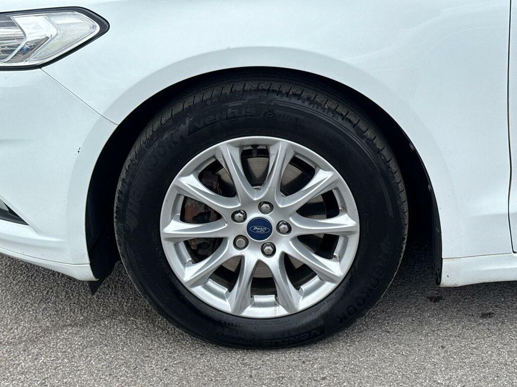 Ford Mondeo 2.0 Tdci Zetec Hatchback Euro 6 Black #23