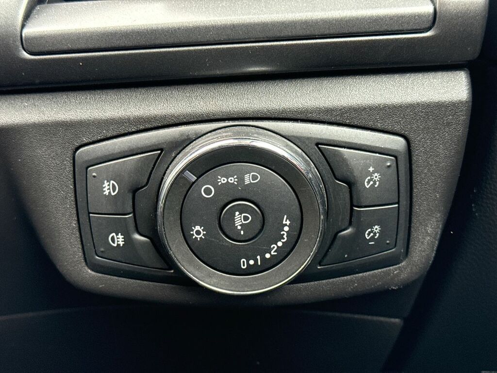 Ford Mondeo 2.0 Tdci Zetec Hatchback Euro 6 Black #30