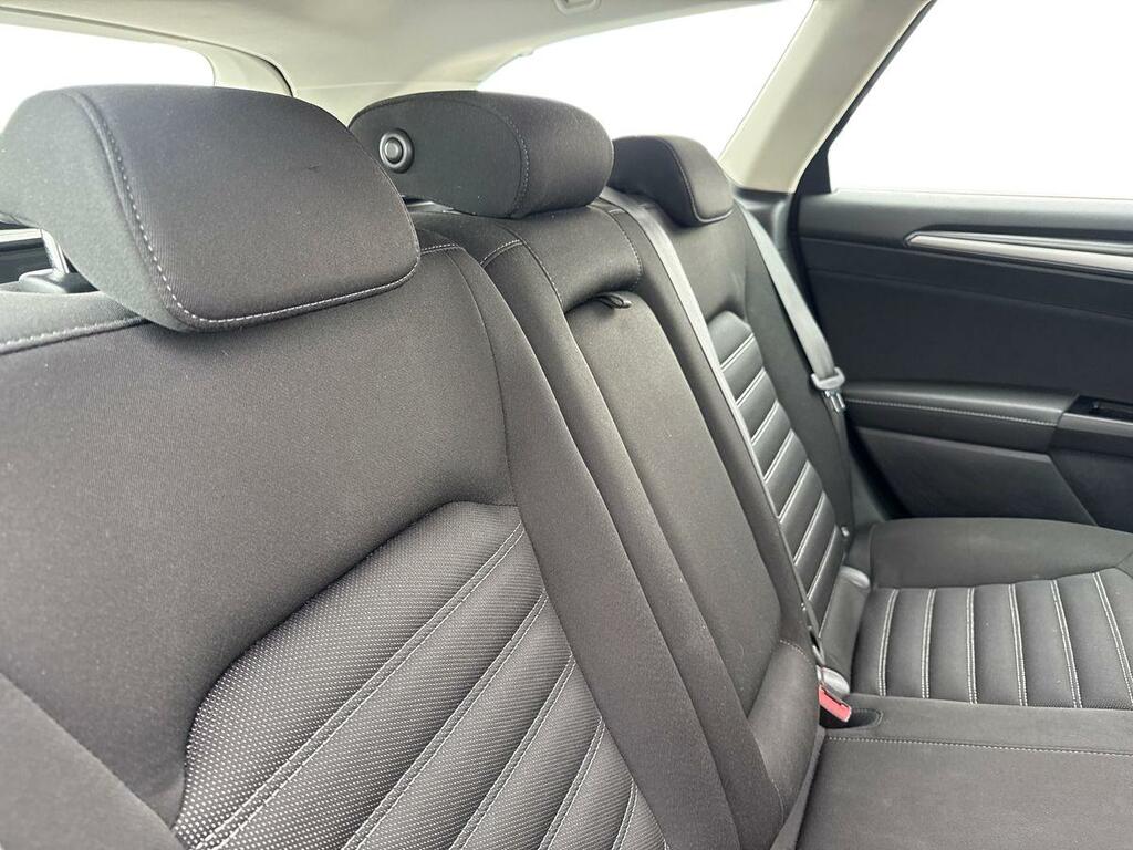 Ford Mondeo 2.0 Tdci Zetec Hatchback Euro 6 Black #9