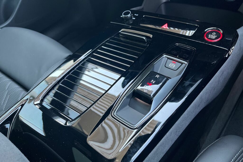 Audi E-tron 100Kwh Edition 1 Quattro 5-Door Blue #24