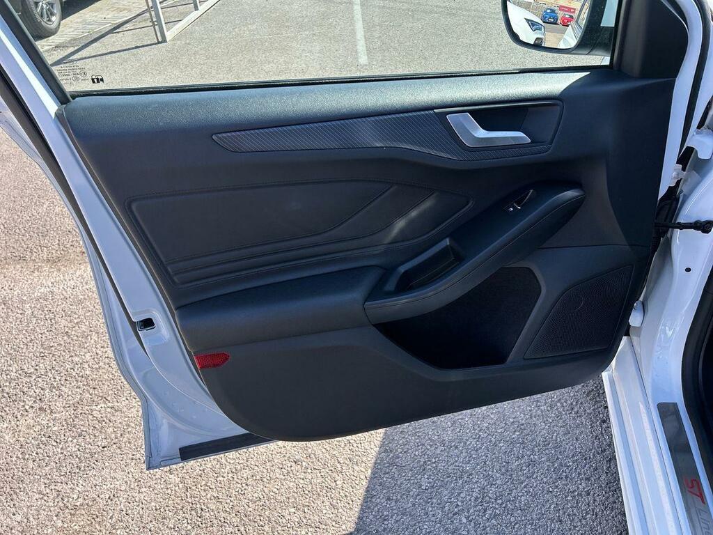 Ford Focus Zetec Non Local Svp 1.0L Ford Ecoboost 125P Grey #36