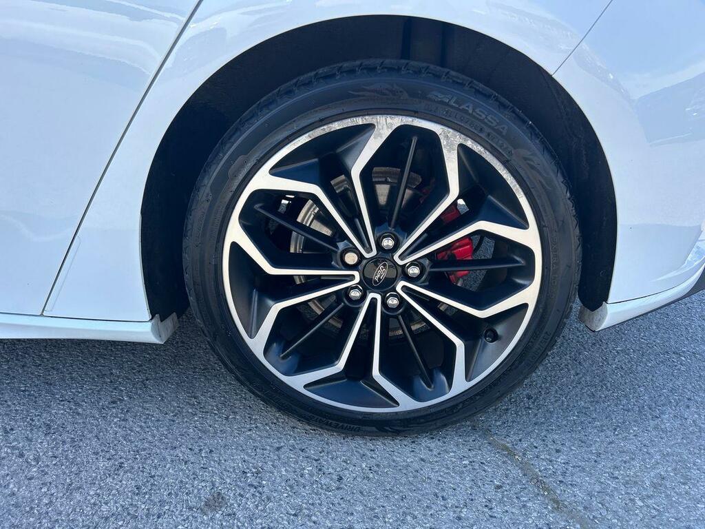 Ford Focus Zetec Non Local Svp 1.0L Ford Ecoboost 125P Grey #27