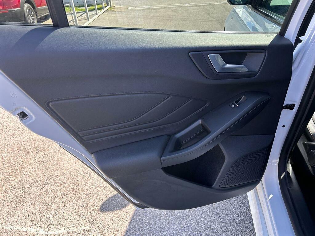 Ford Focus Zetec Non Local Svp 1.0L Ford Ecoboost 125P Grey #35
