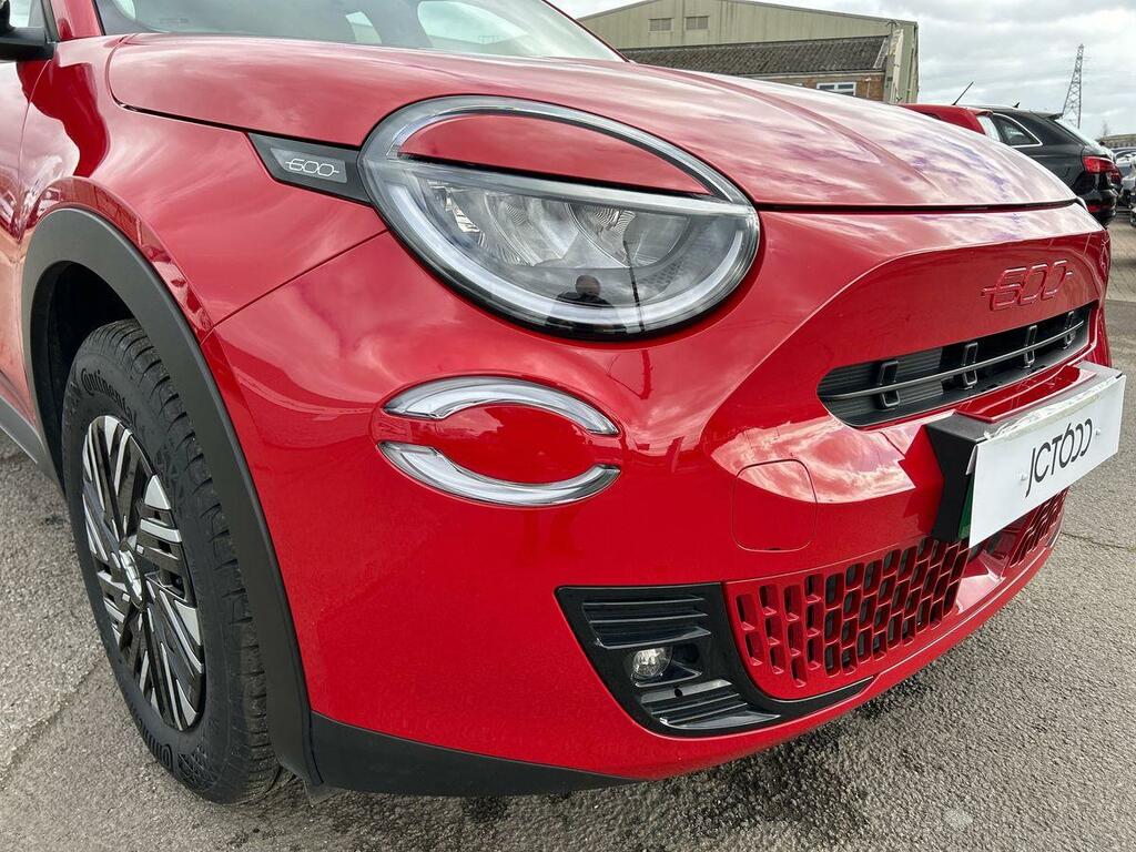 Fiat 600e New Fiat 600E La Prima 54Kwh 154Hp #41