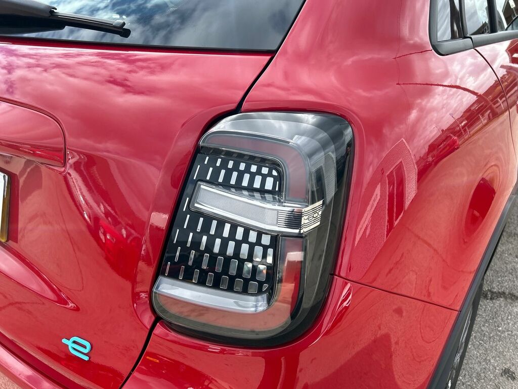 Fiat 600e New Fiat 600E La Prima 54Kwh 154Hp #18