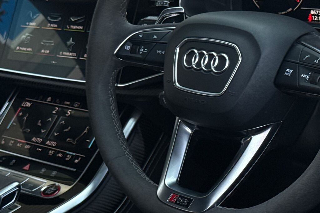 Audi RSQ8 Q8 Black #40