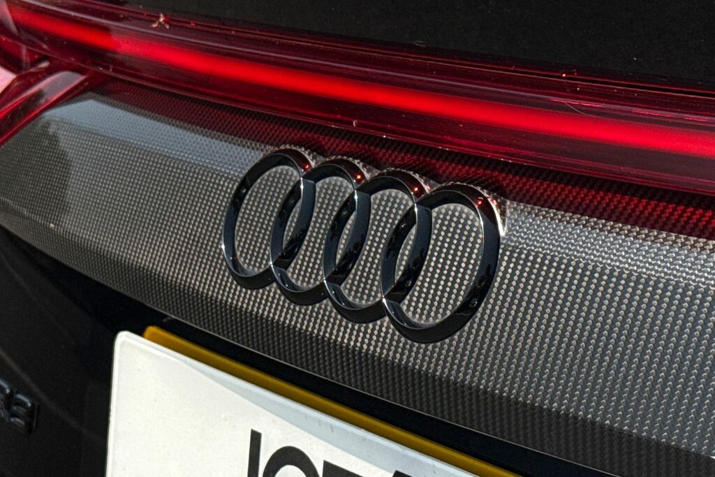 Audi RSQ8 Q8 Black #49