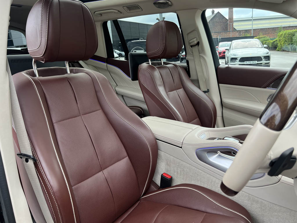 Mercedes-Benz Maybach GLS Class 4.0 Maybach Gls 600 Black #41