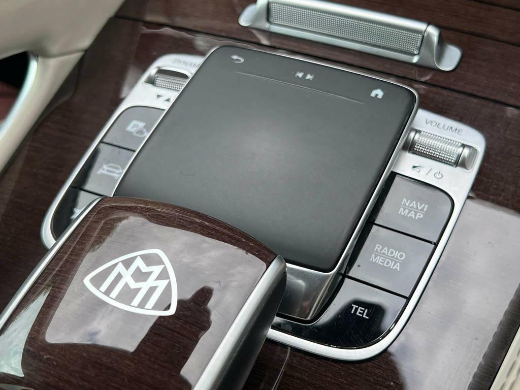 Mercedes-Benz Maybach GLS Class 4.0 Maybach Gls 600 Black #40