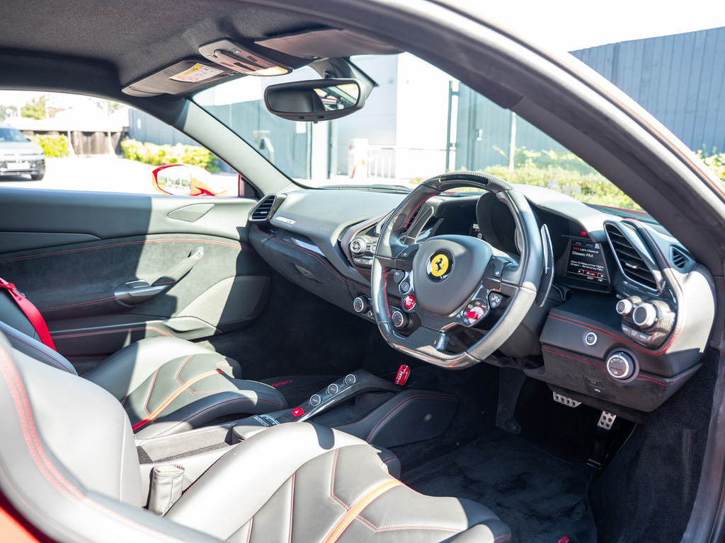 Ferrari 488 3.9T V8 Gtb Coupe F1 Dct Euro 6 Ss  #15