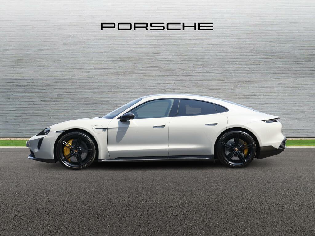 Porsche Taycan 2021 71 Porsche Taycan 4S Cross Turismo 93Kwh Black #4