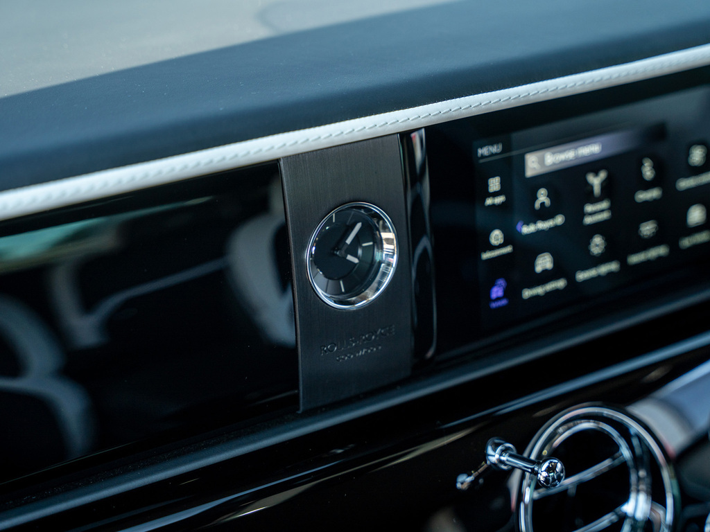 Rolls-Royce Spectre Coupe Black #24