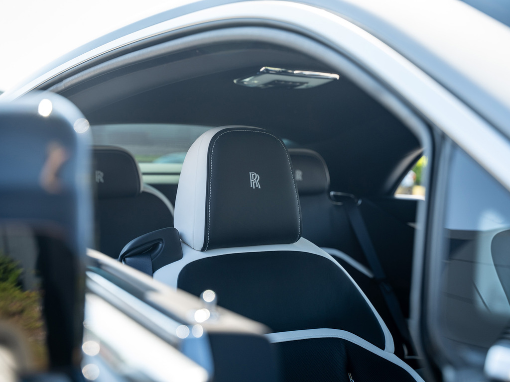 Rolls-Royce Spectre Coupe Black #7