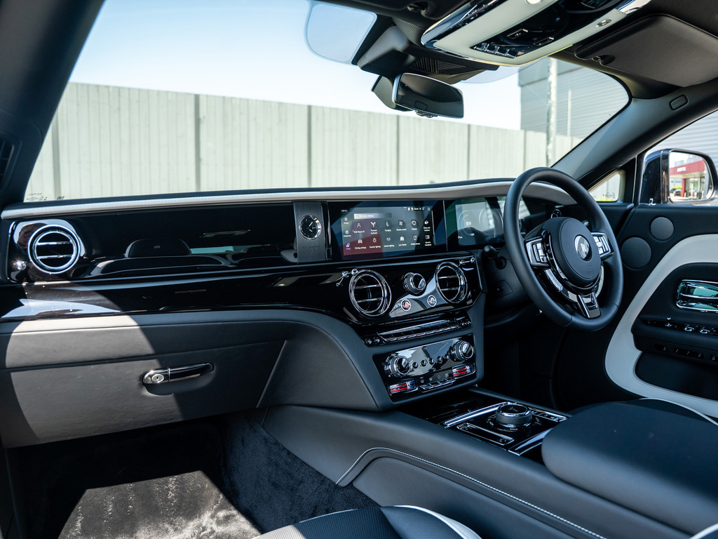 Rolls-Royce Spectre Coupe Black #22